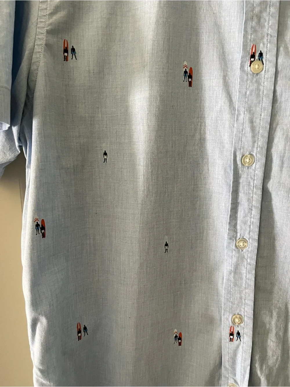 Men’s Banana Republic slim fit Luxe Poplin light blue short sleeve shirt surfers